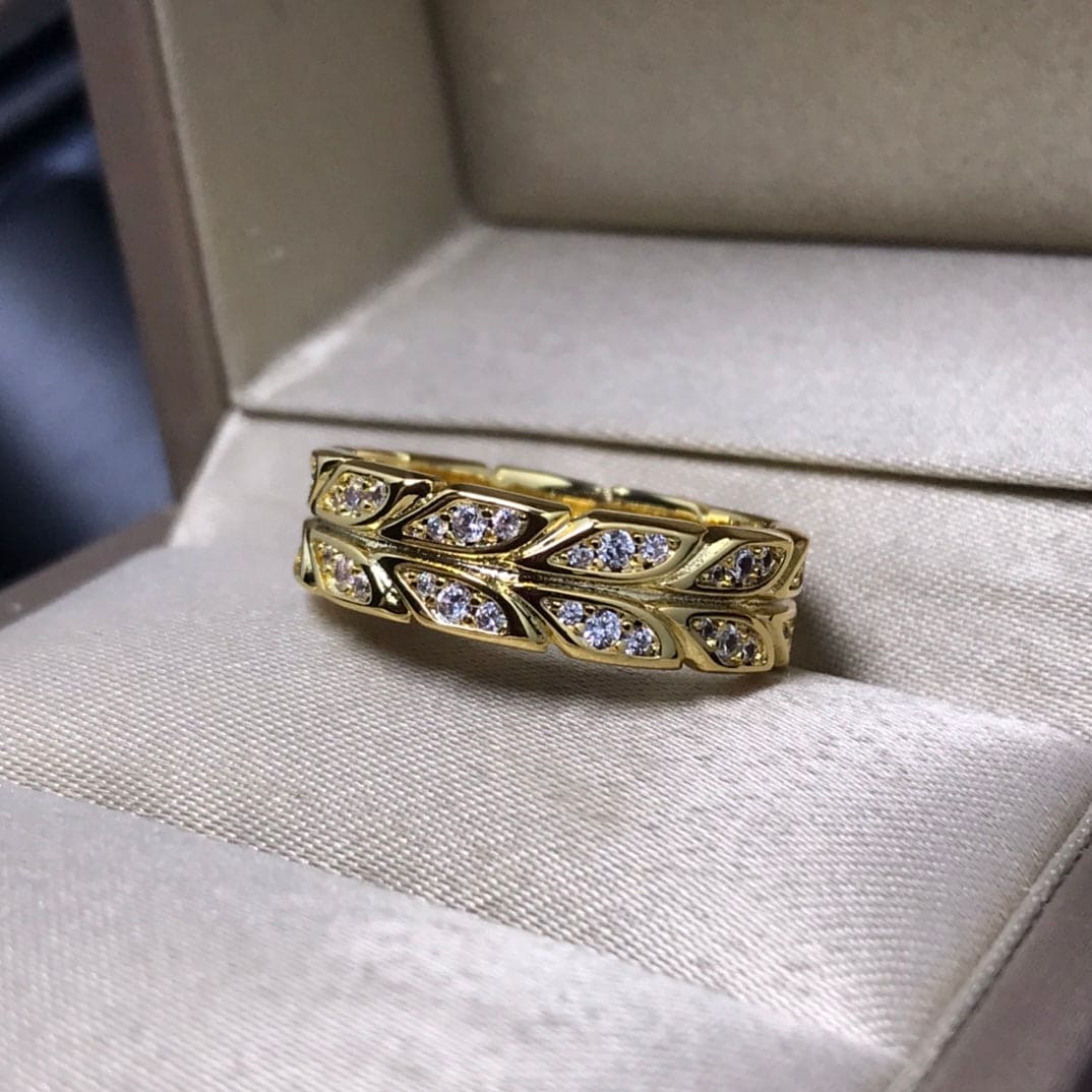 18K Yellow Gold Vine Ring 4
