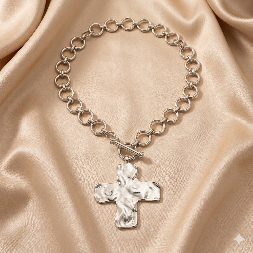 The Eternal Hammered Necklace 18K Gold Plated