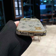 高級レザーiPhoneケースのアルファベット iPhone 17シリーズケース-