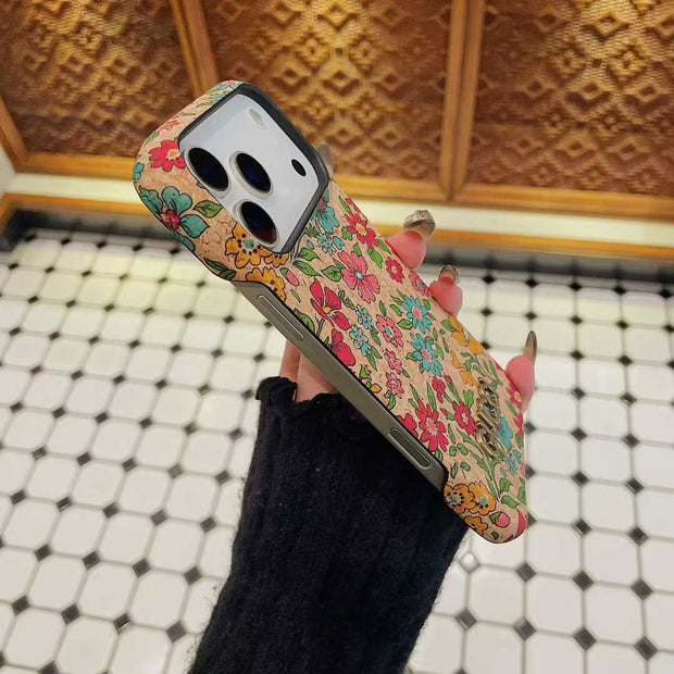 グッチデザインのiPhone 13-17シリーズ用プレミアムiPhoneケース