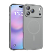 在庫あり。iPhone 17 Pro 用フルカバー、細かい穴あきのマグネット式電話ケース、2 in 1 フロストケースです。