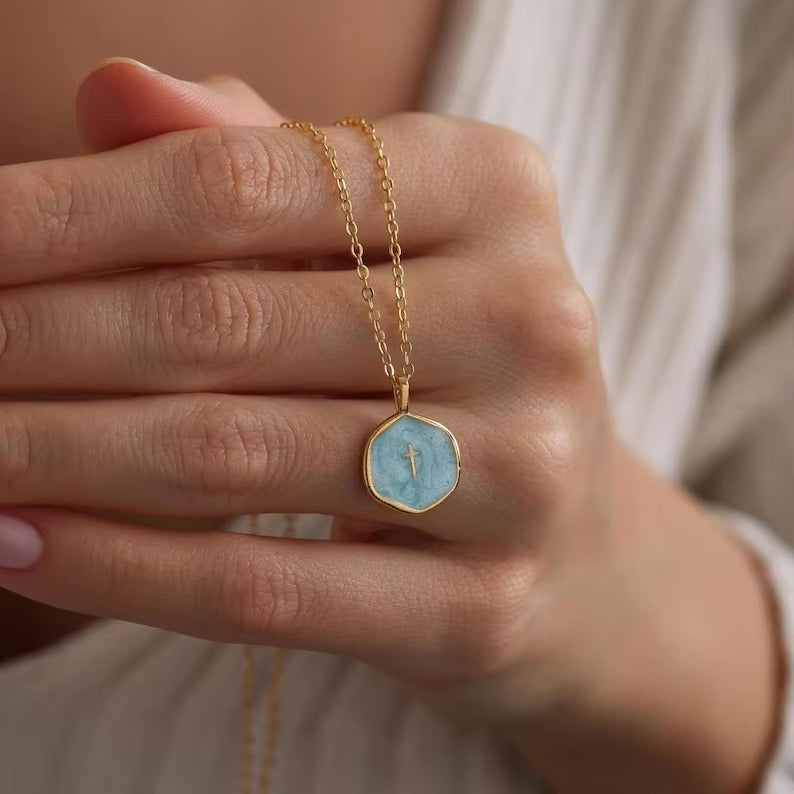 Women's Elegant Gold Plated Necklace | Timeless Medallion Pendant Jewelry 1